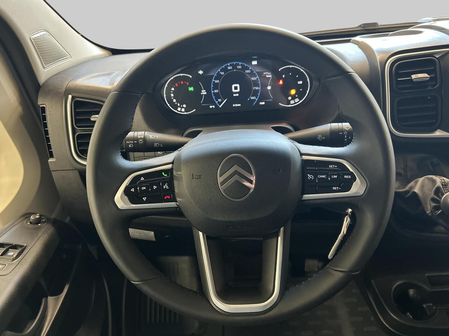 ROADCAR 540 Plus 2025