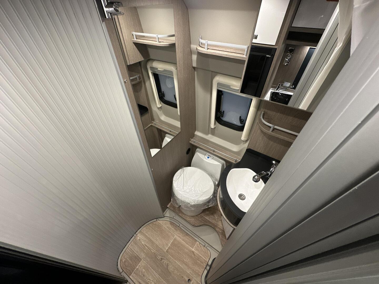 PÖSSL ROADCRUISER 2025