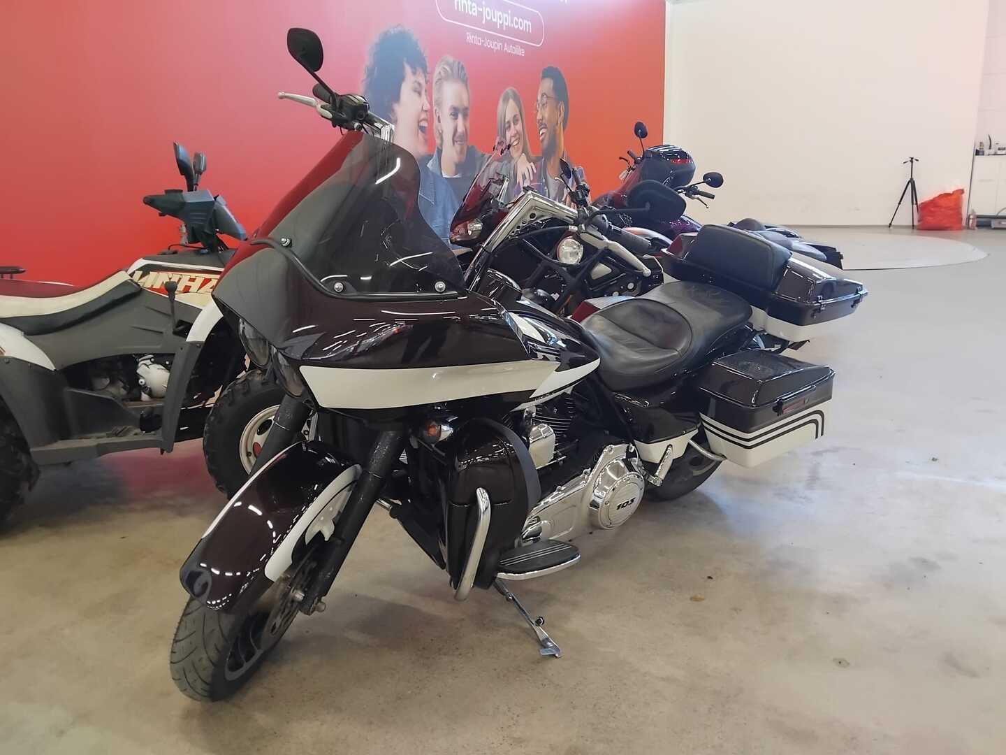 HARLEY-DAVIDSON TOURING 2013