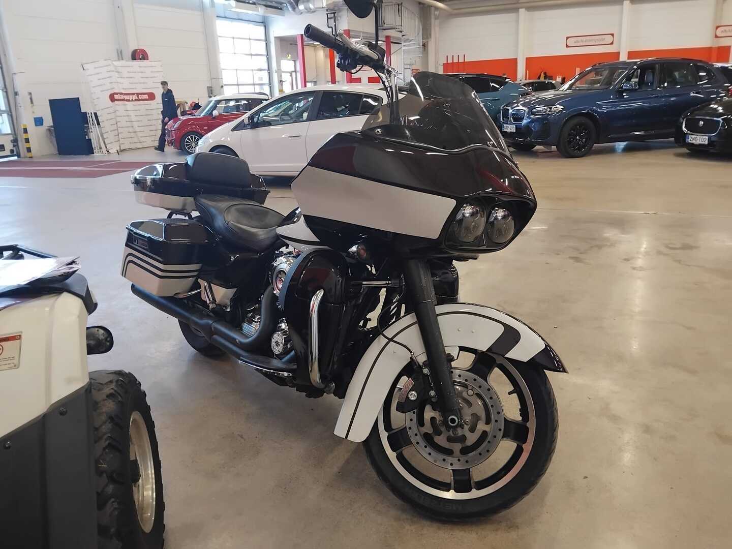 HARLEY-DAVIDSON TOURING 2013