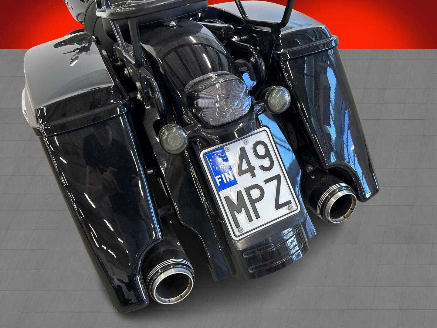 HARLEY-DAVIDSON TOURING 2006