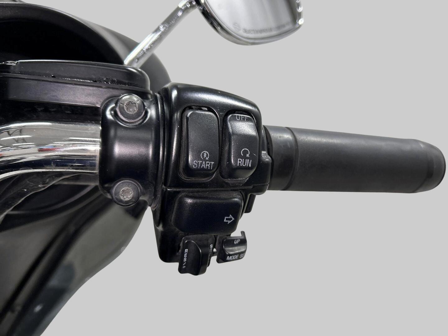 HARLEY-DAVIDSON Touring 2012