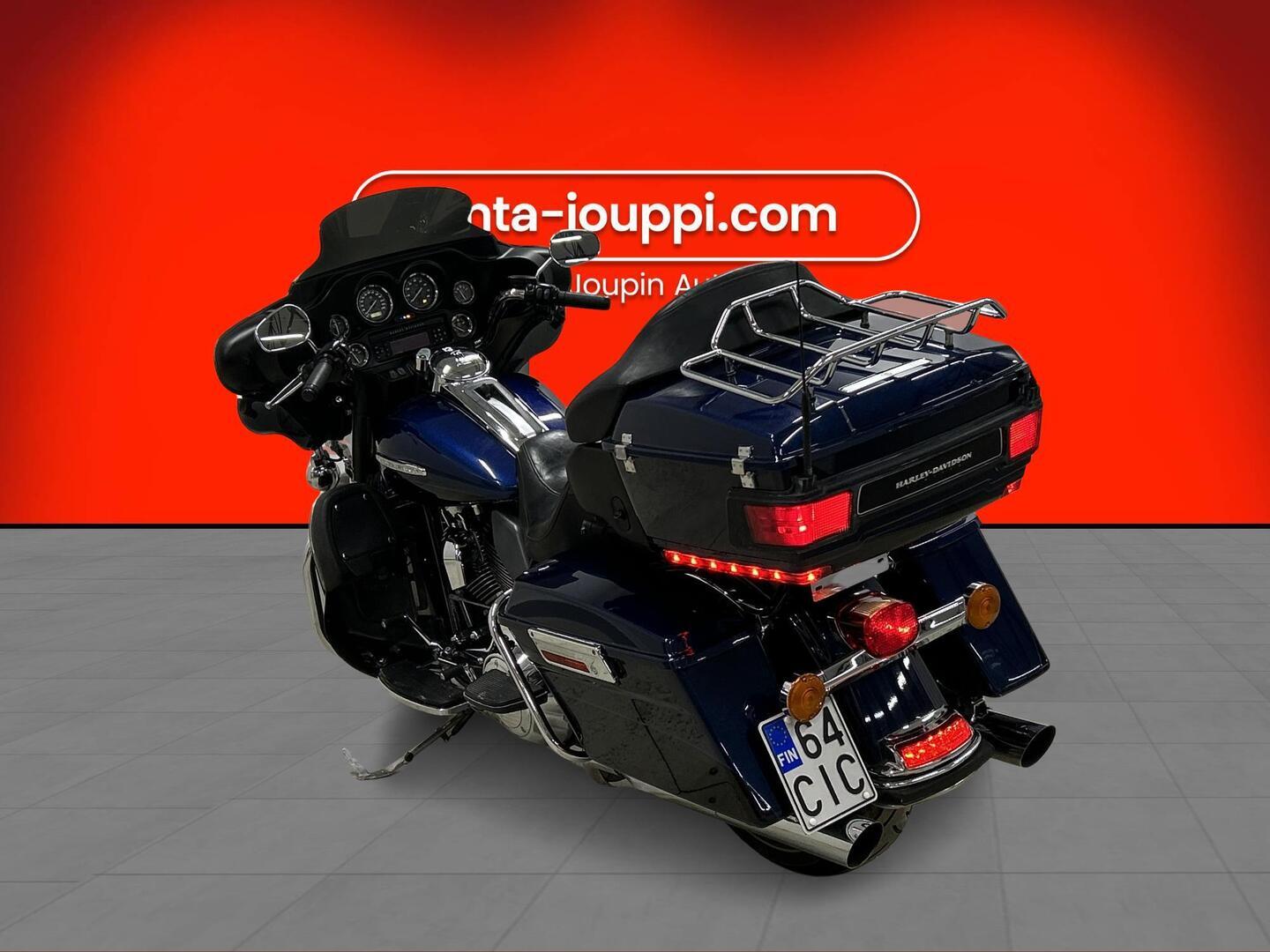 HARLEY-DAVIDSON Touring 2012