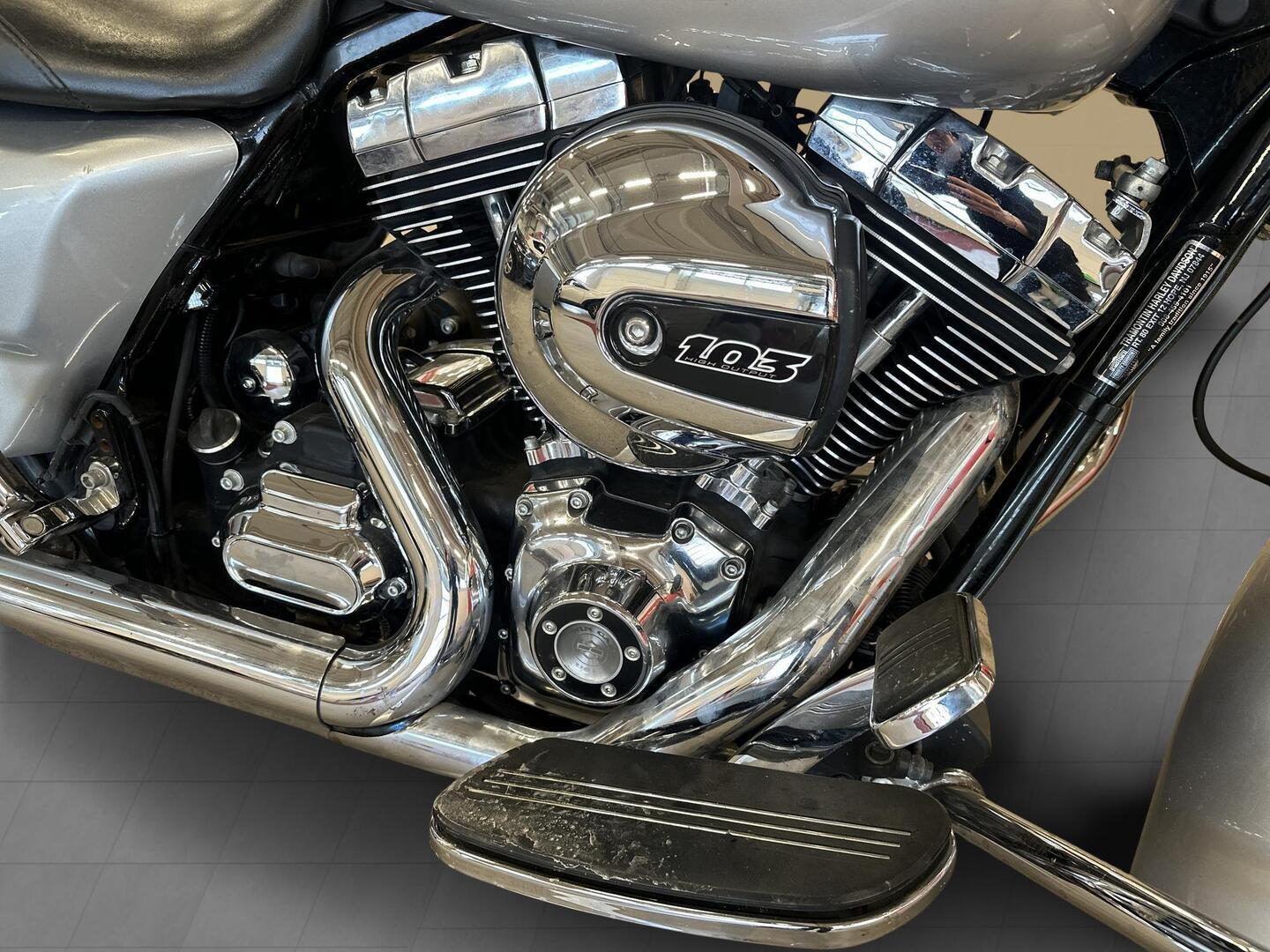 HARLEY-DAVIDSON Touring 2014