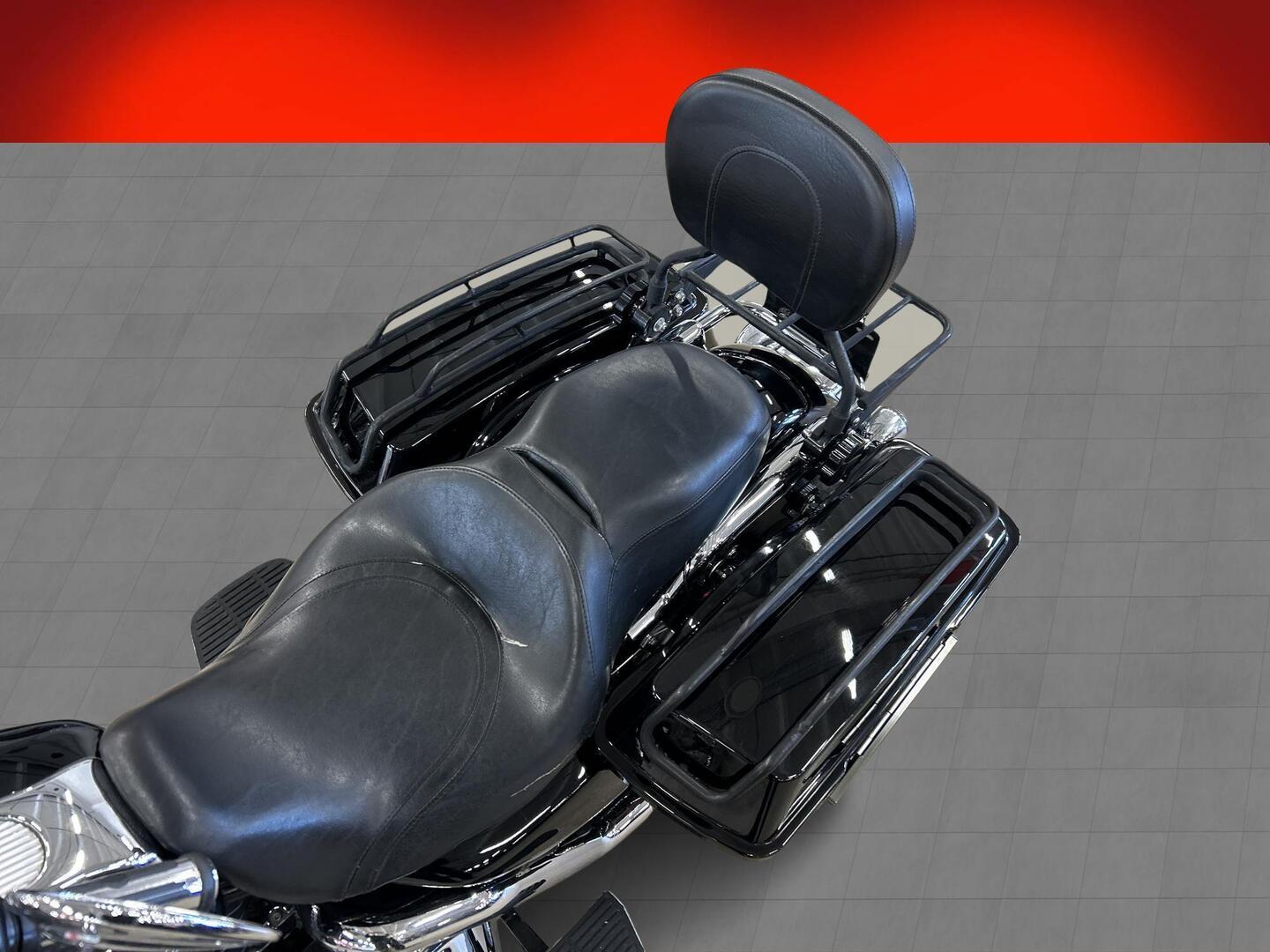 HARLEY-DAVIDSON TOURING 2005