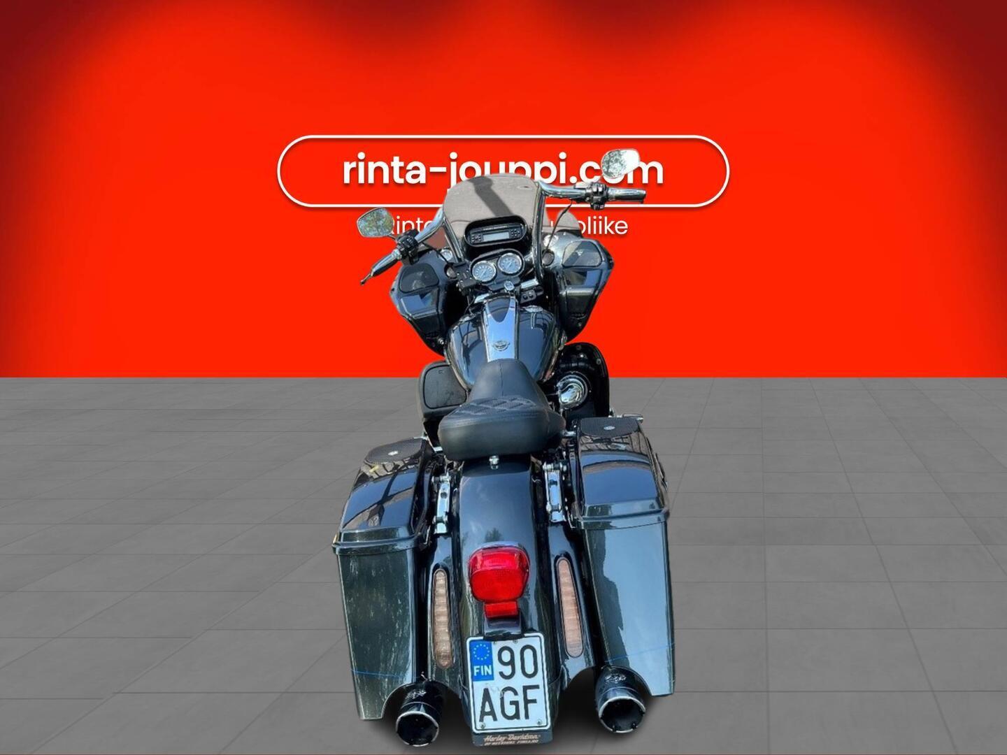 HARLEY-DAVIDSON CVO 2013