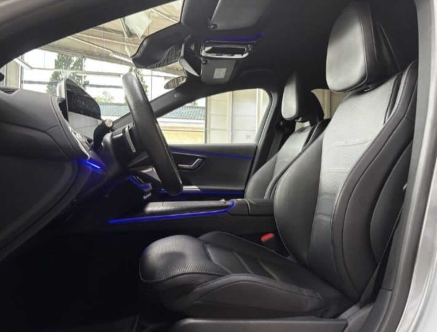 MERCEDES-BENZ E 2025