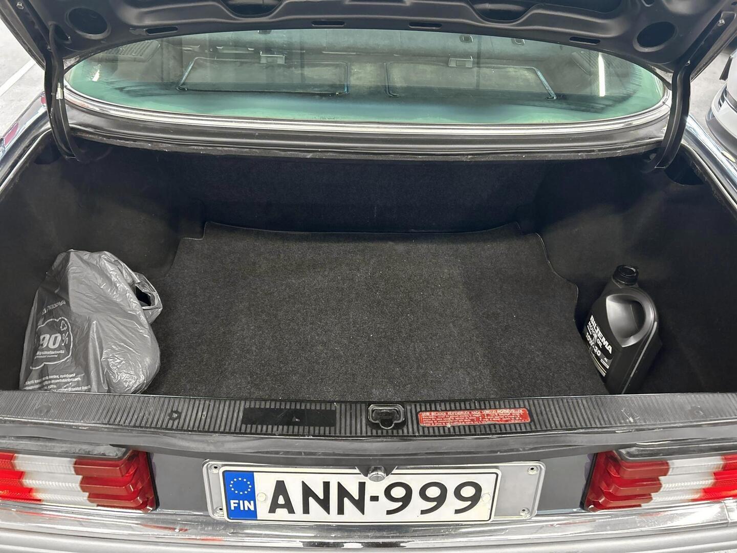 MERCEDES-BENZ S 1980