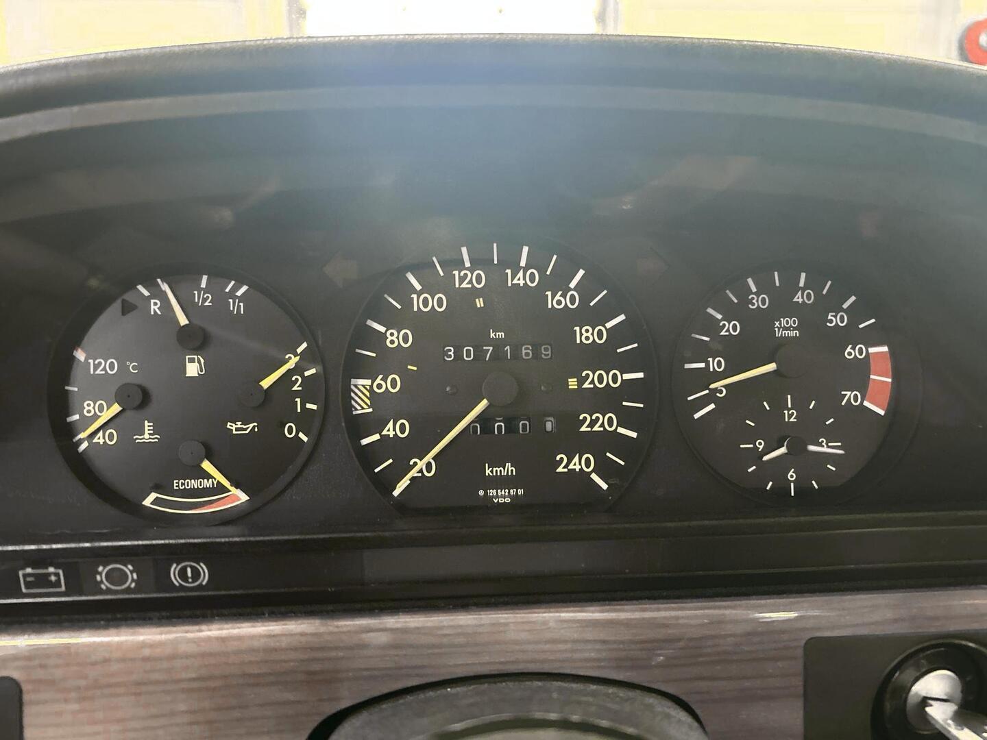 MERCEDES-BENZ S 1980