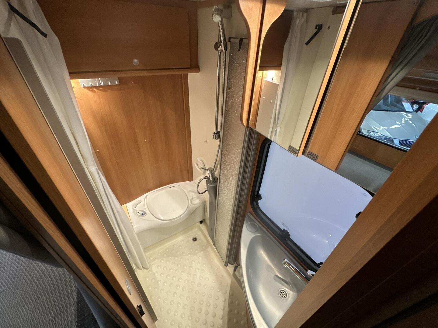 DETHLEFFS ADVANTAGE T 6501 B 2009