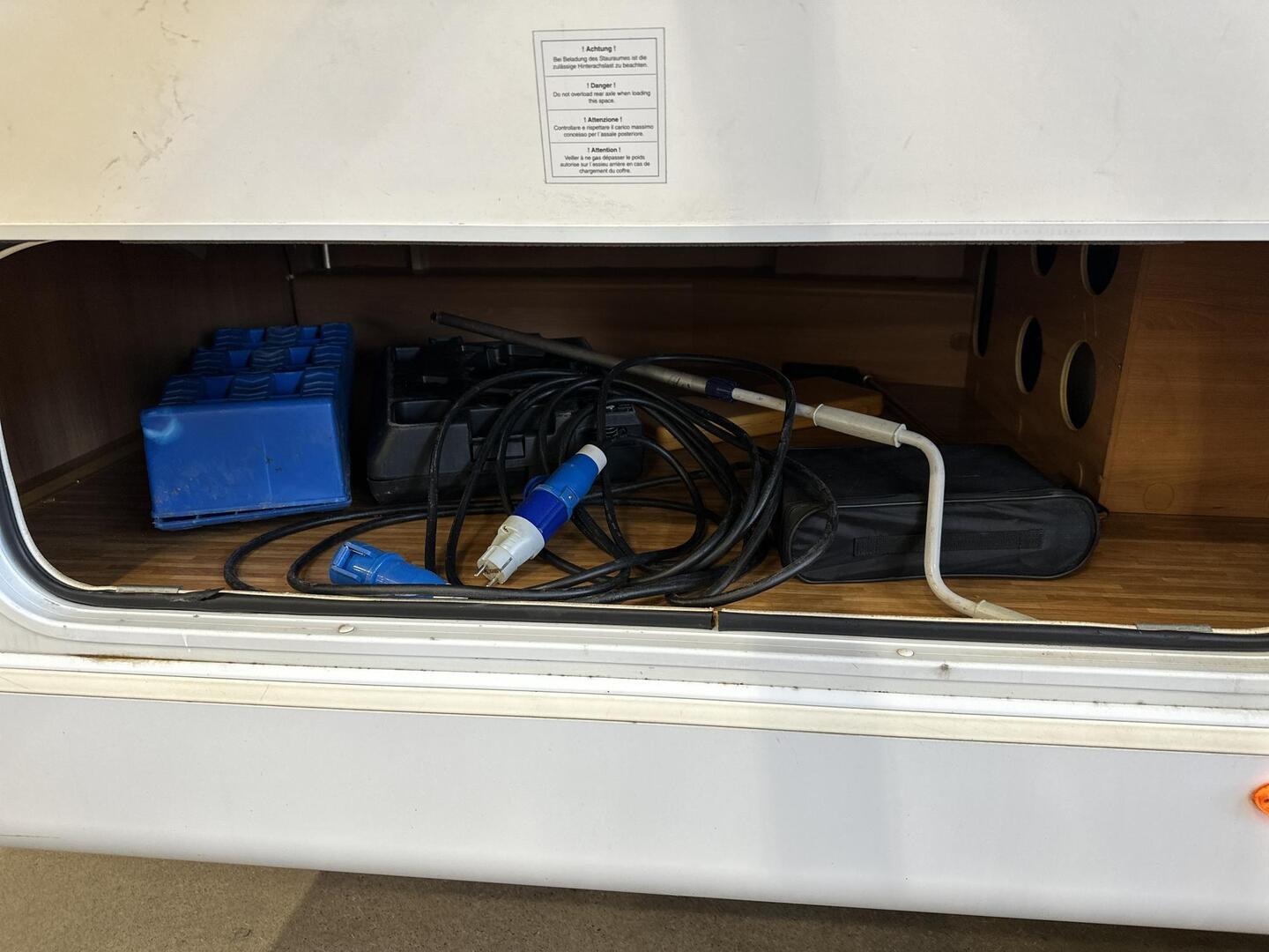 DETHLEFFS ADVANTAGE T 6501 B 2009