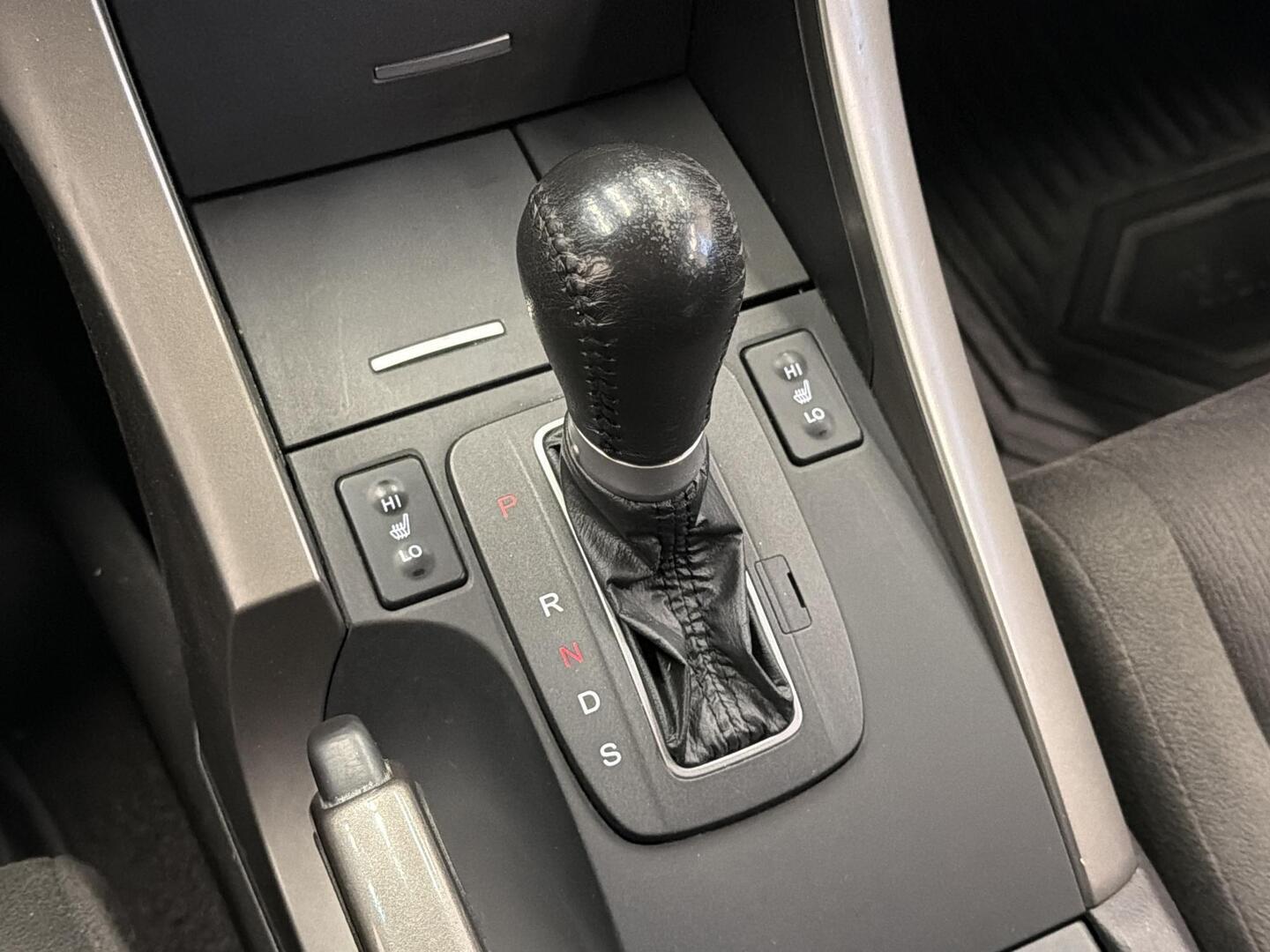 HONDA Accord 2011
