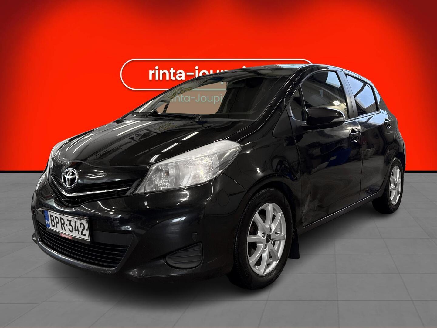 TOYOTA Yaris 2012