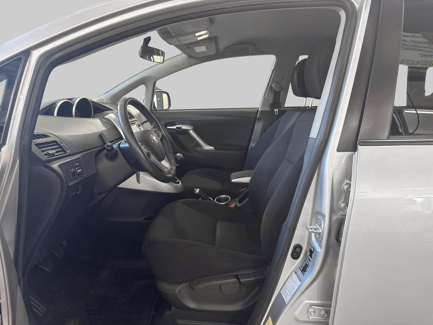 TOYOTA Verso 2012
