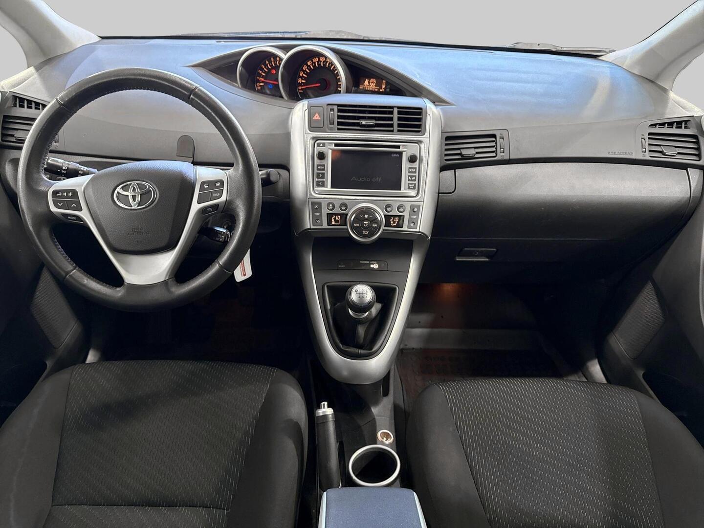 TOYOTA Verso 2012