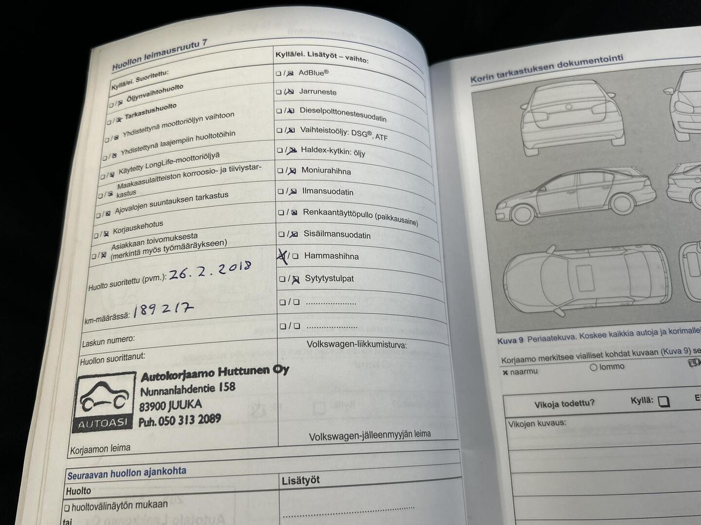 VOLKSWAGEN Touran 2015