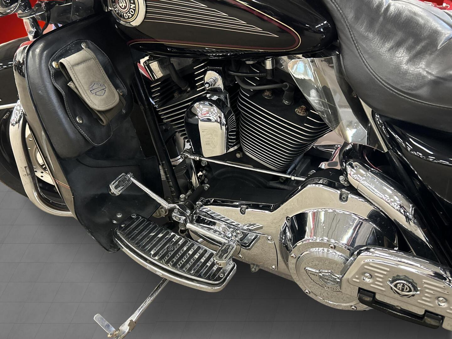 HARLEY-DAVIDSON TOURING 2002