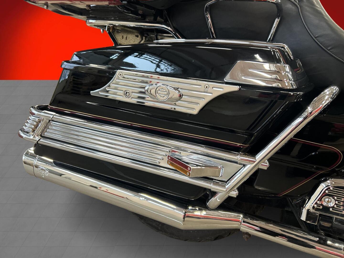 HARLEY-DAVIDSON TOURING 2002