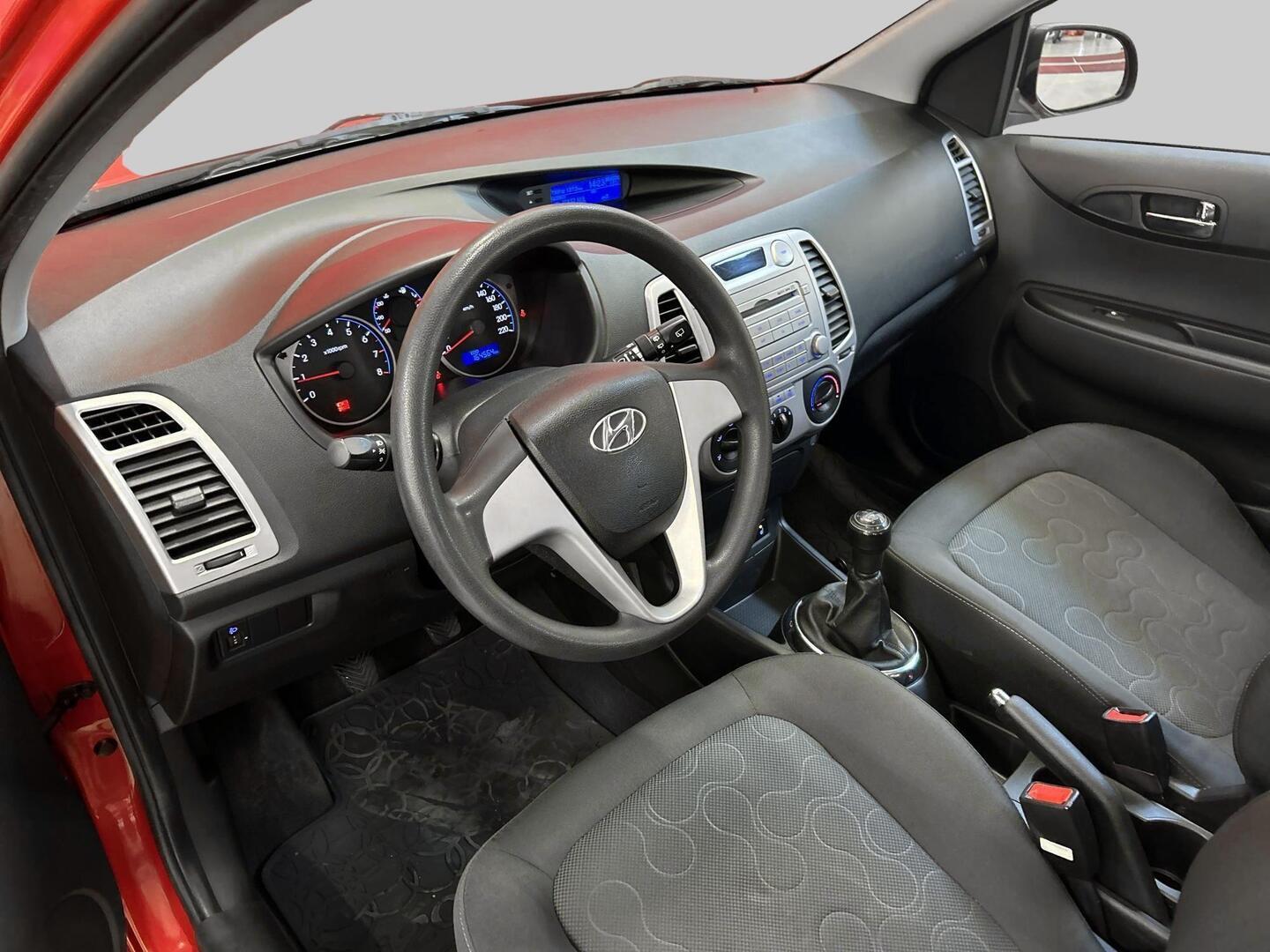 HYUNDAI i20 2011