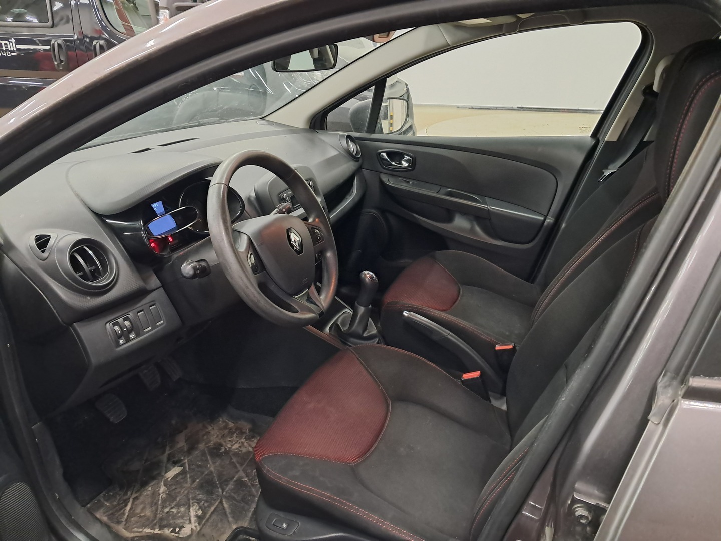 RENAULT Clio 2014