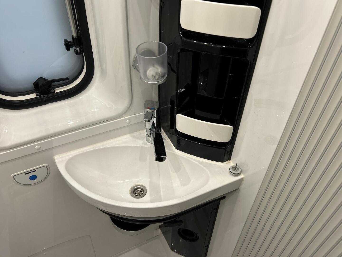 HOBBY Vantana K65 Es 2017