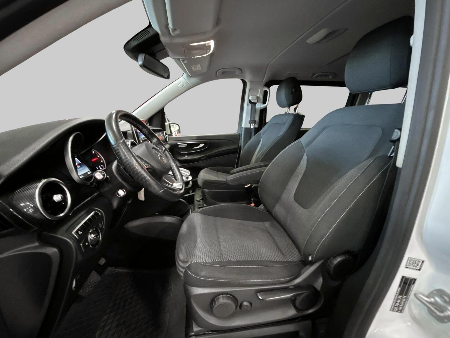MERCEDES-BENZ V 2015