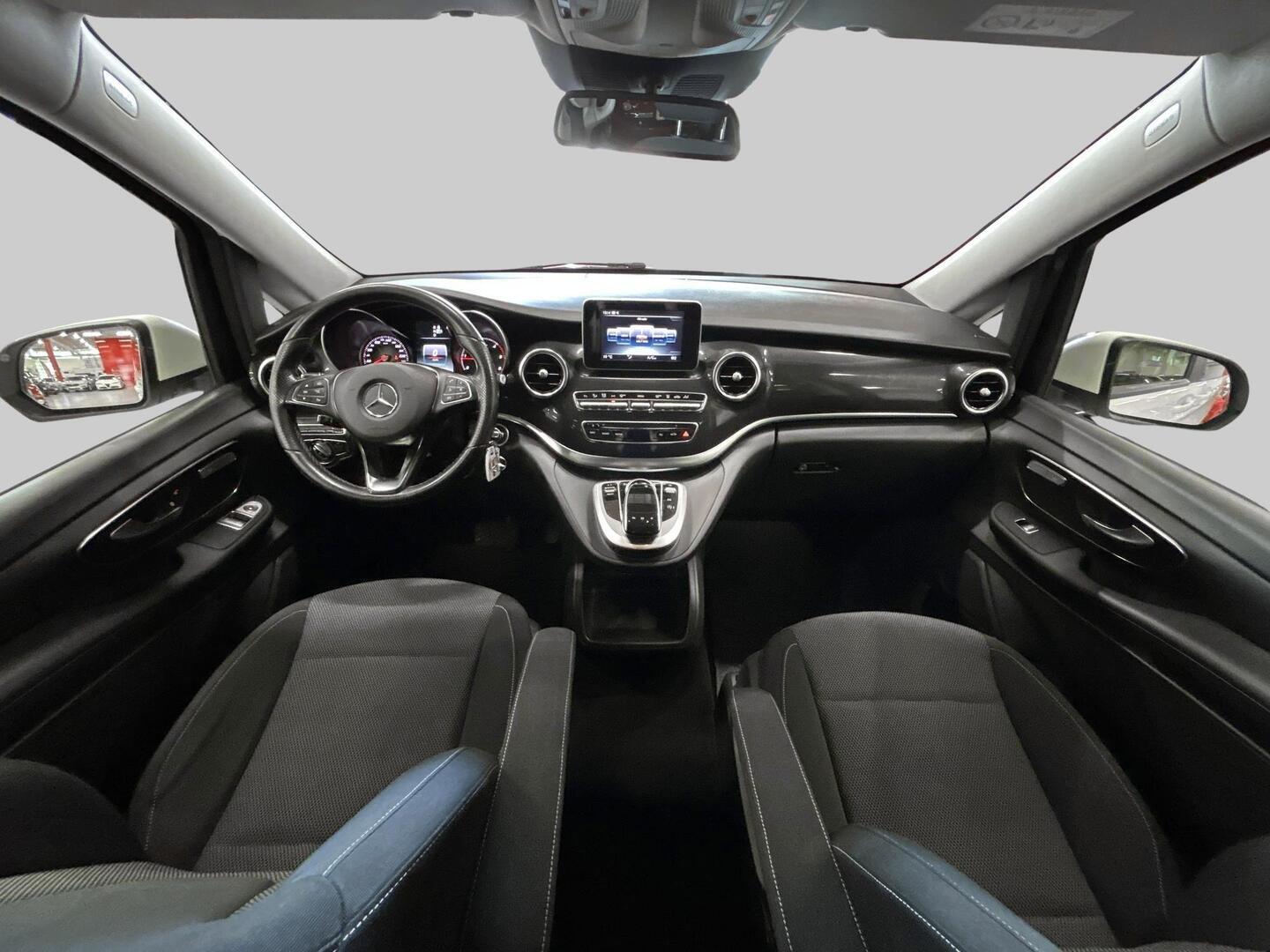 MERCEDES-BENZ V 2015