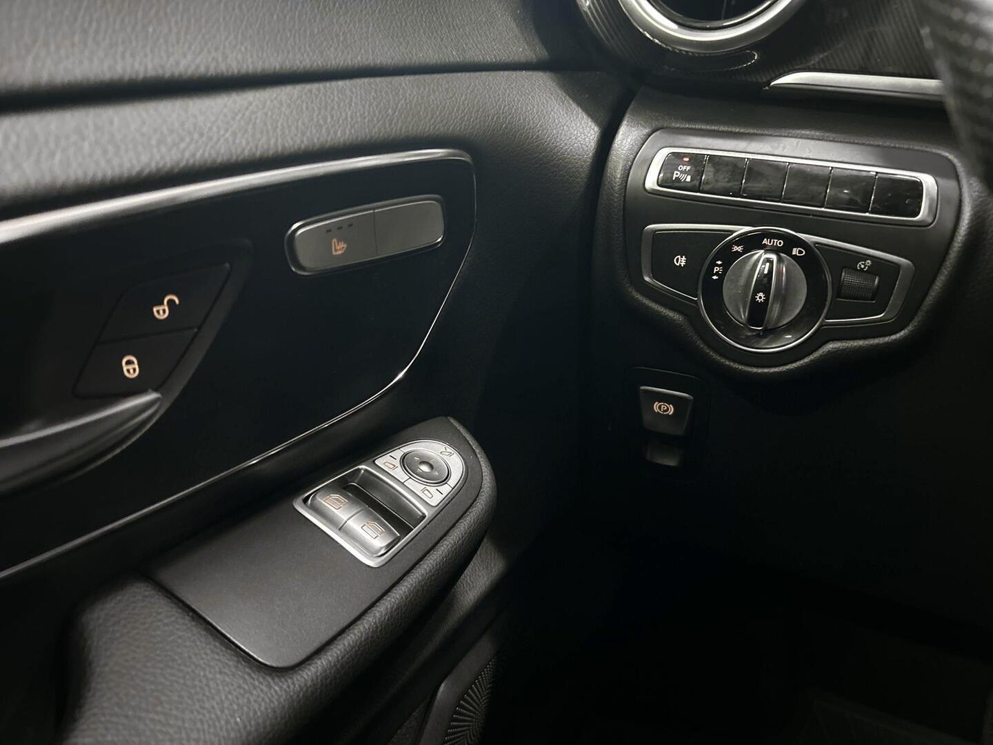 MERCEDES-BENZ V 2015