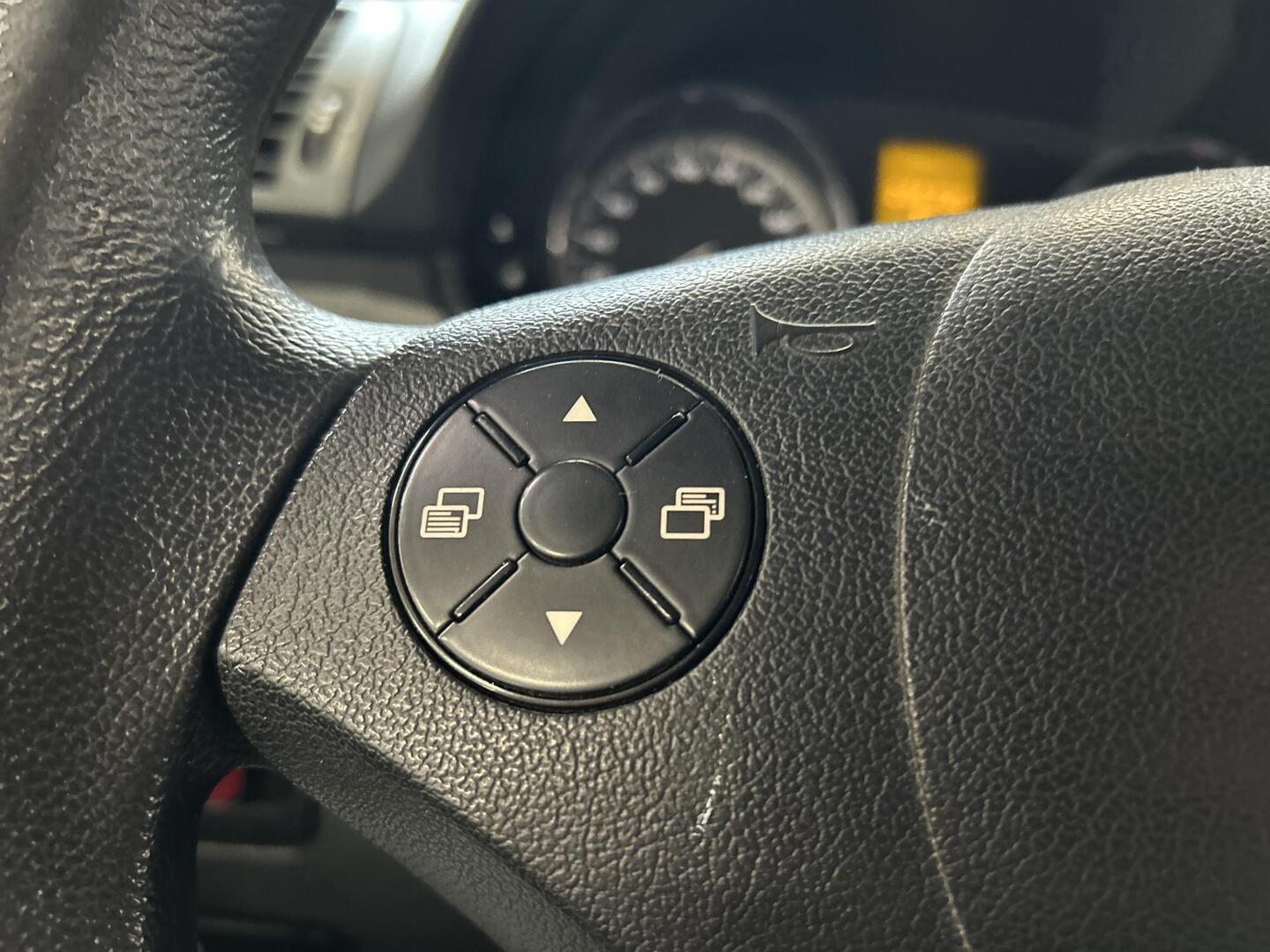 MERCEDES-BENZ Vito 2012