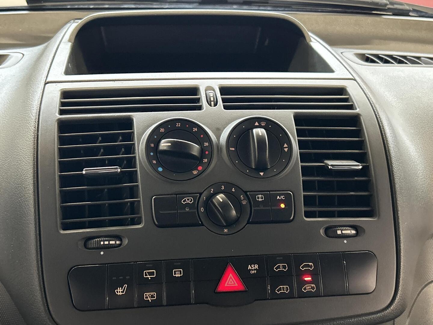 MERCEDES-BENZ Vito 2012