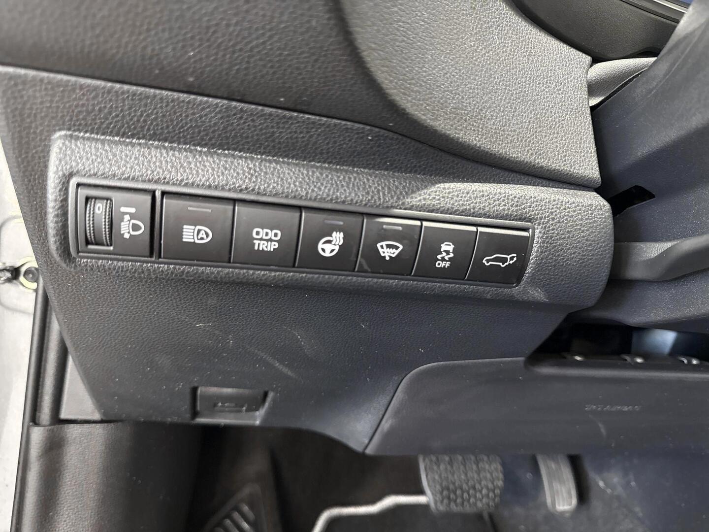 TOYOTA Corolla 2024