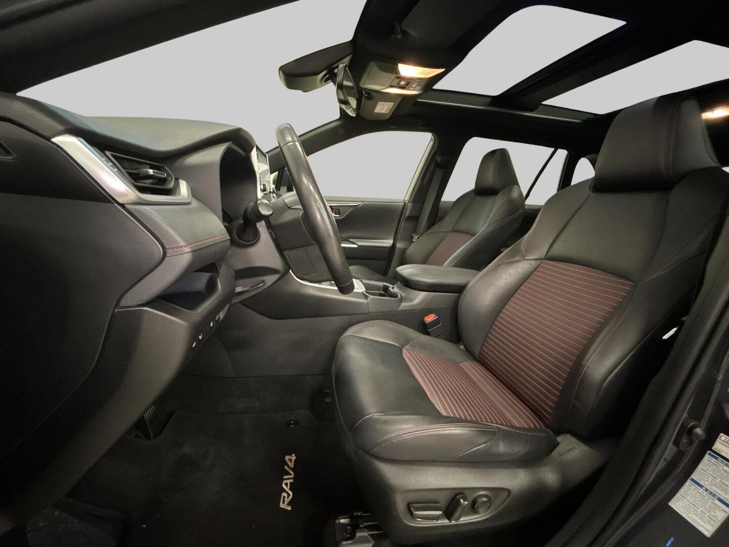 TOYOTA RAV4 PLUG-IN 2021