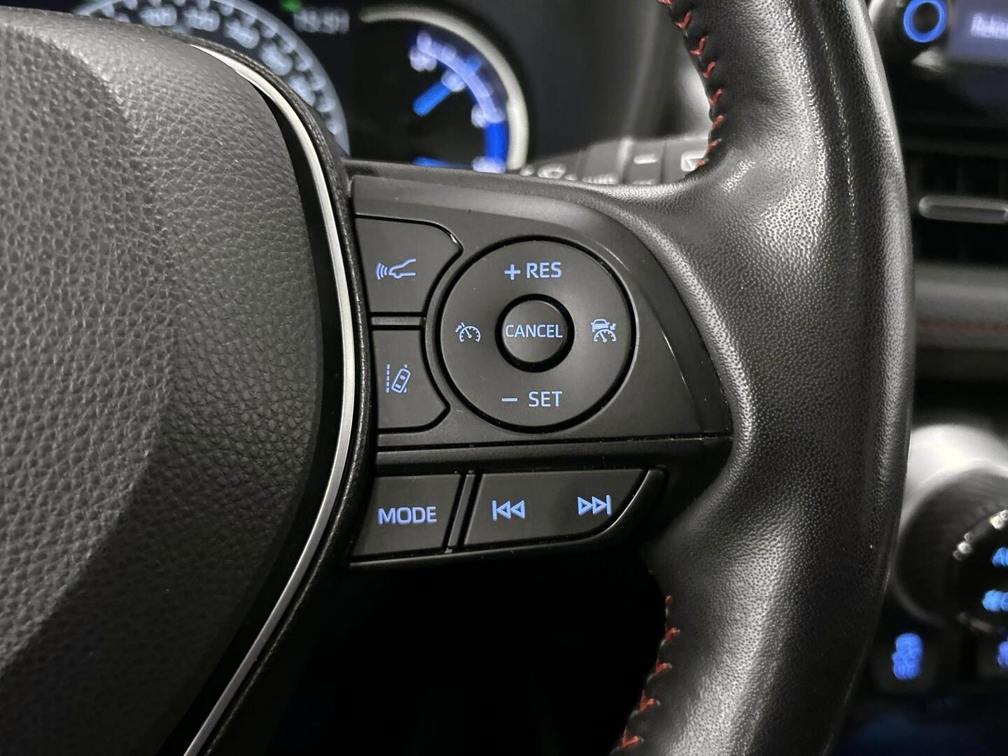 TOYOTA RAV4 PLUG-IN 2021