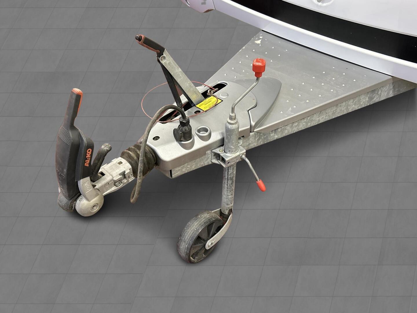 DETHLEFFS NOMAD 2014