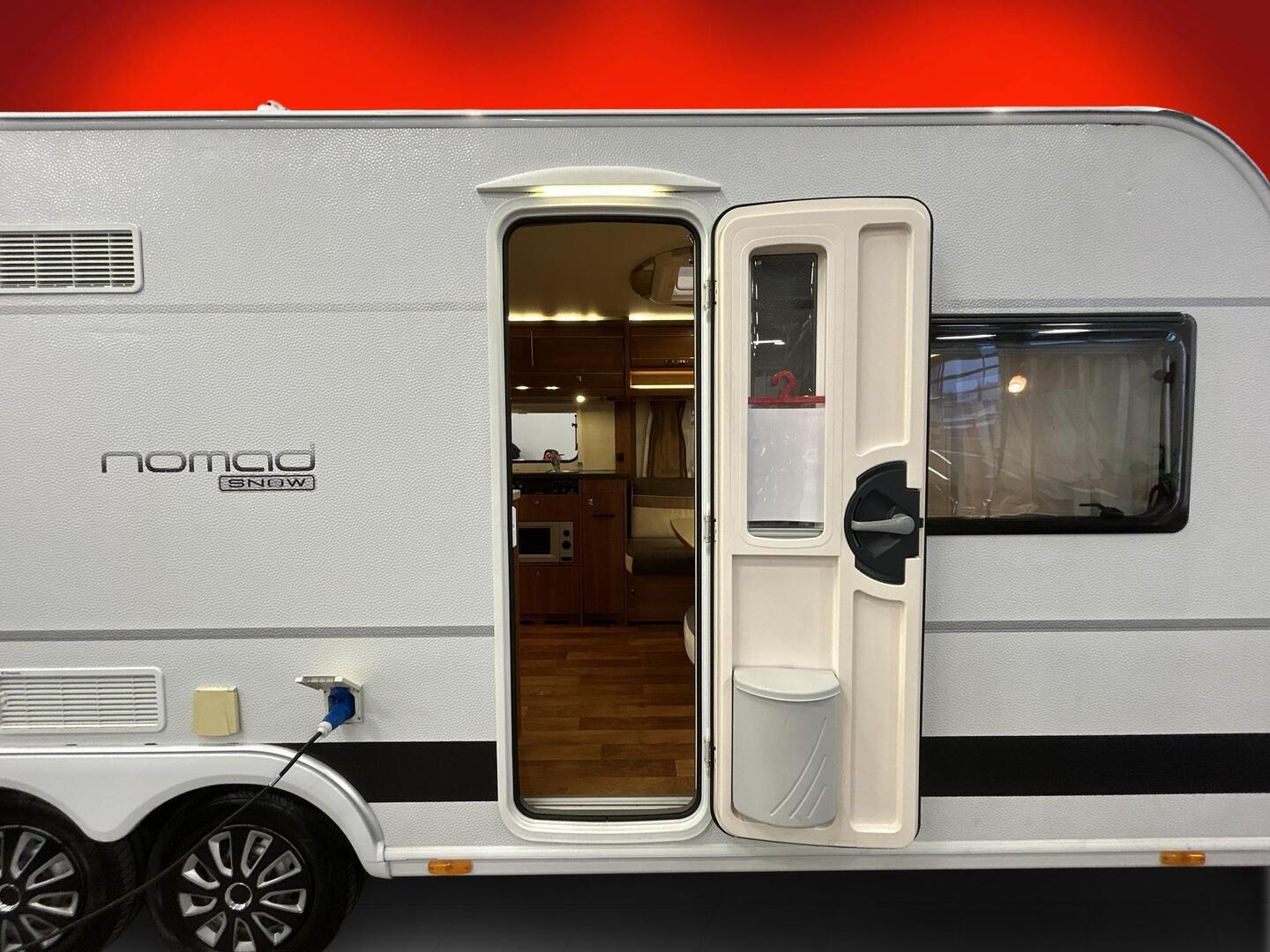 DETHLEFFS NOMAD 2014