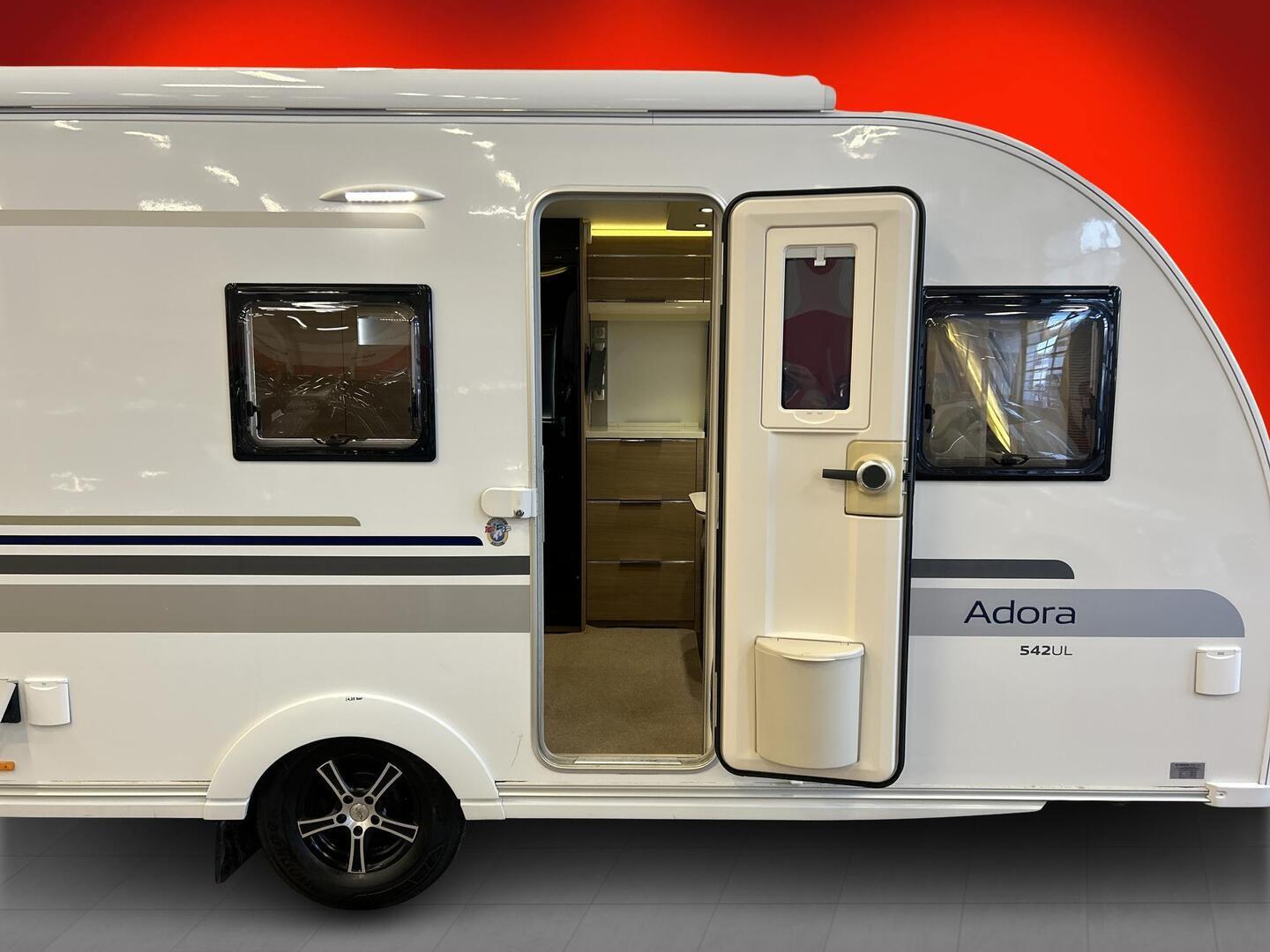 ADRIA ADORA 2015