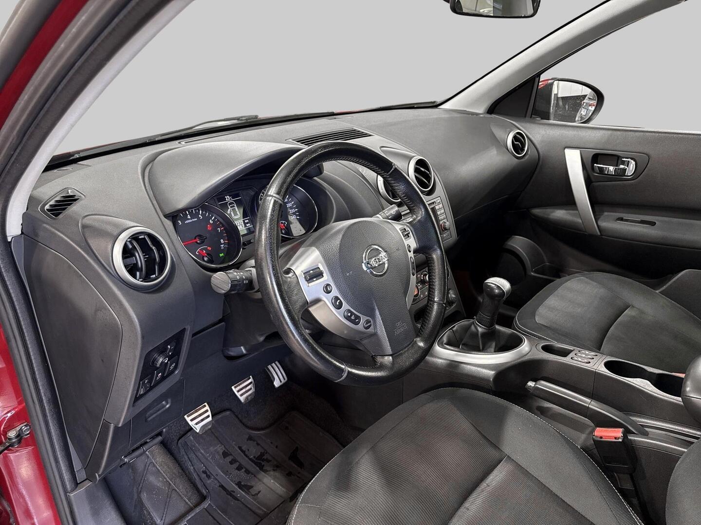 NISSAN Qashqai+2 2011