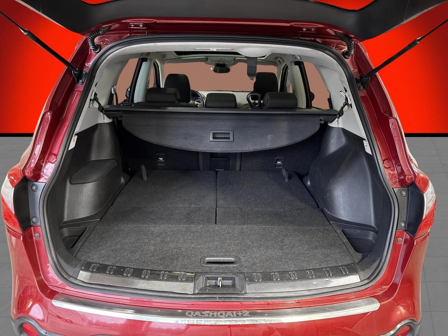 NISSAN Qashqai+2 2011