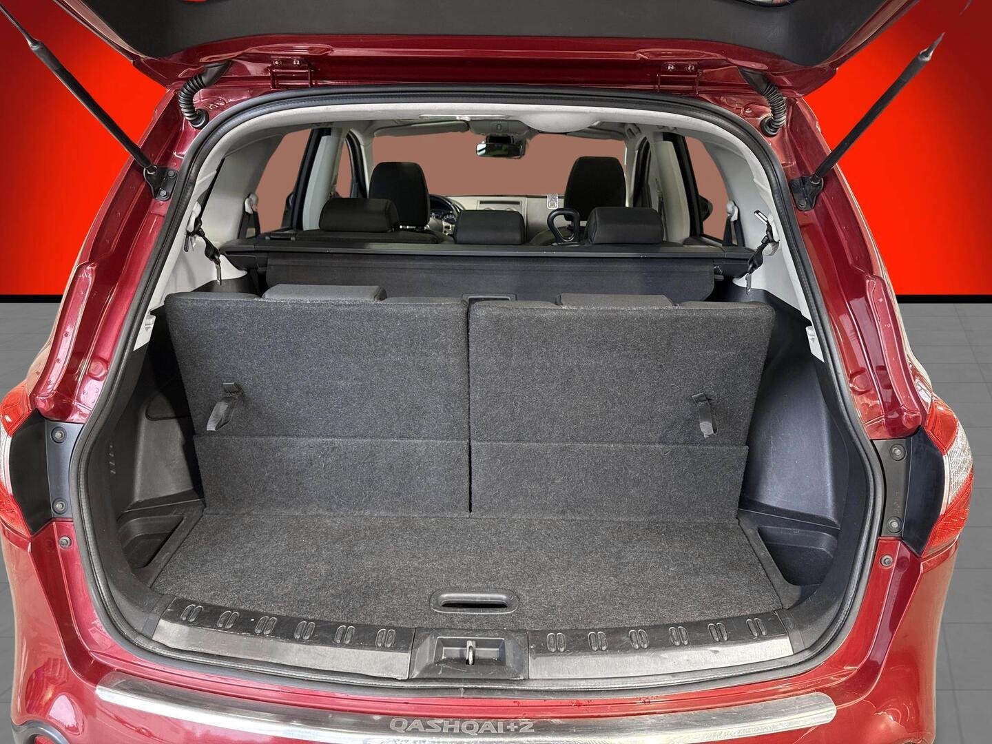 NISSAN Qashqai+2 2011