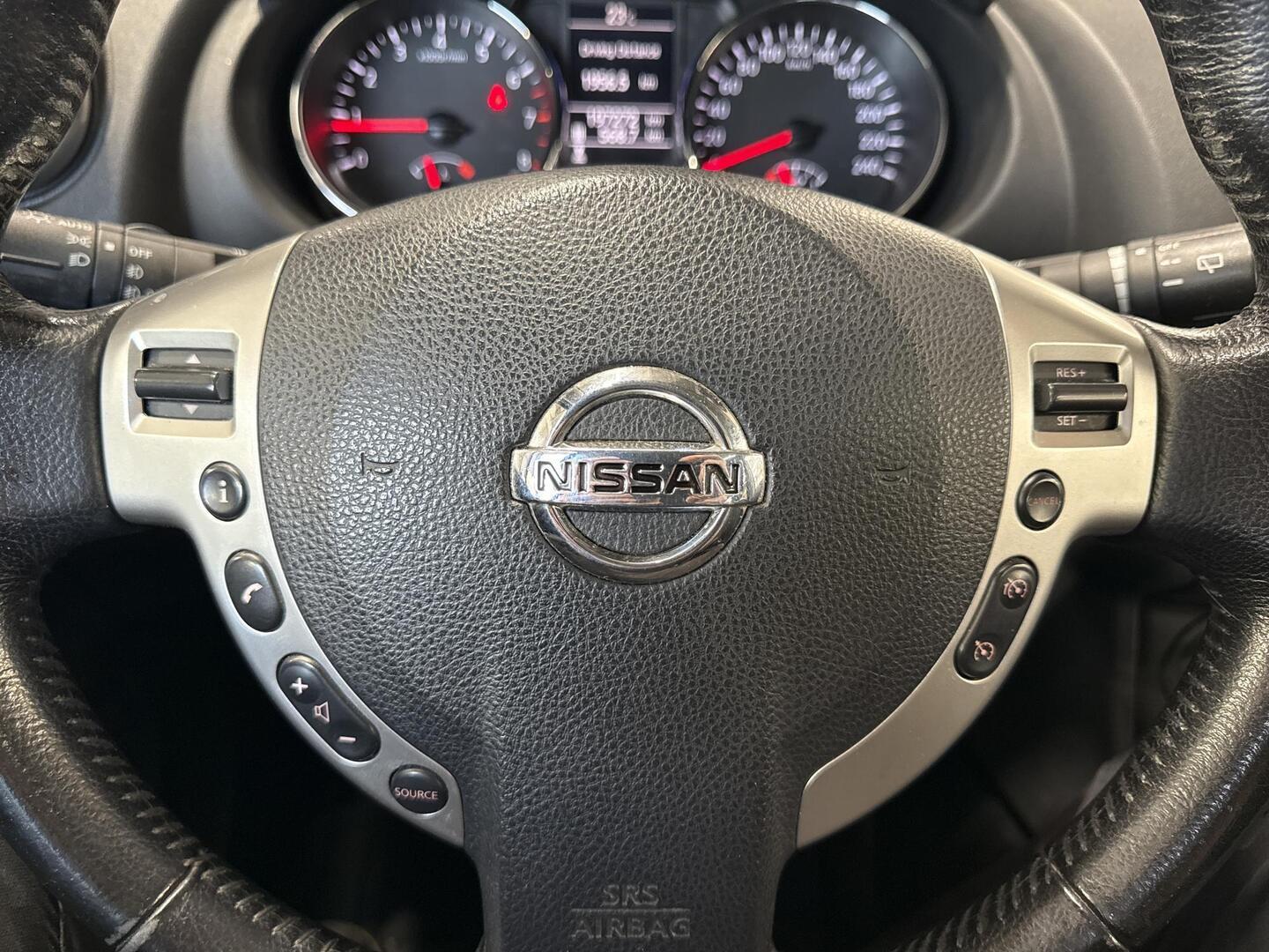 NISSAN Qashqai+2 2011
