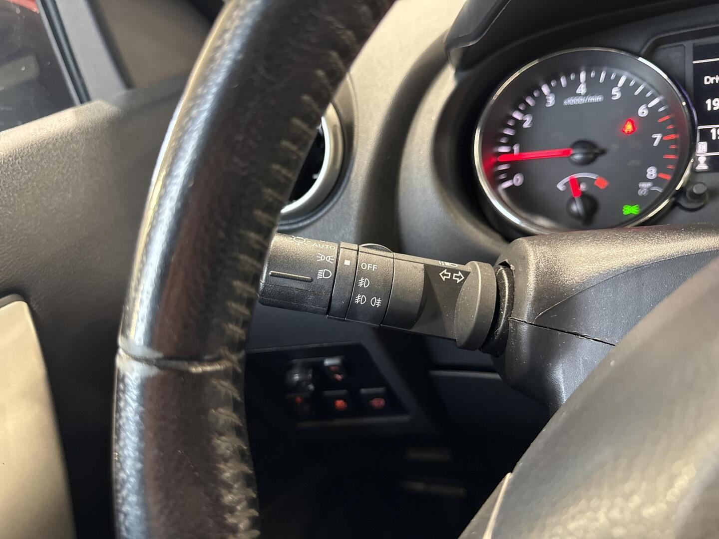 NISSAN Qashqai+2 2011
