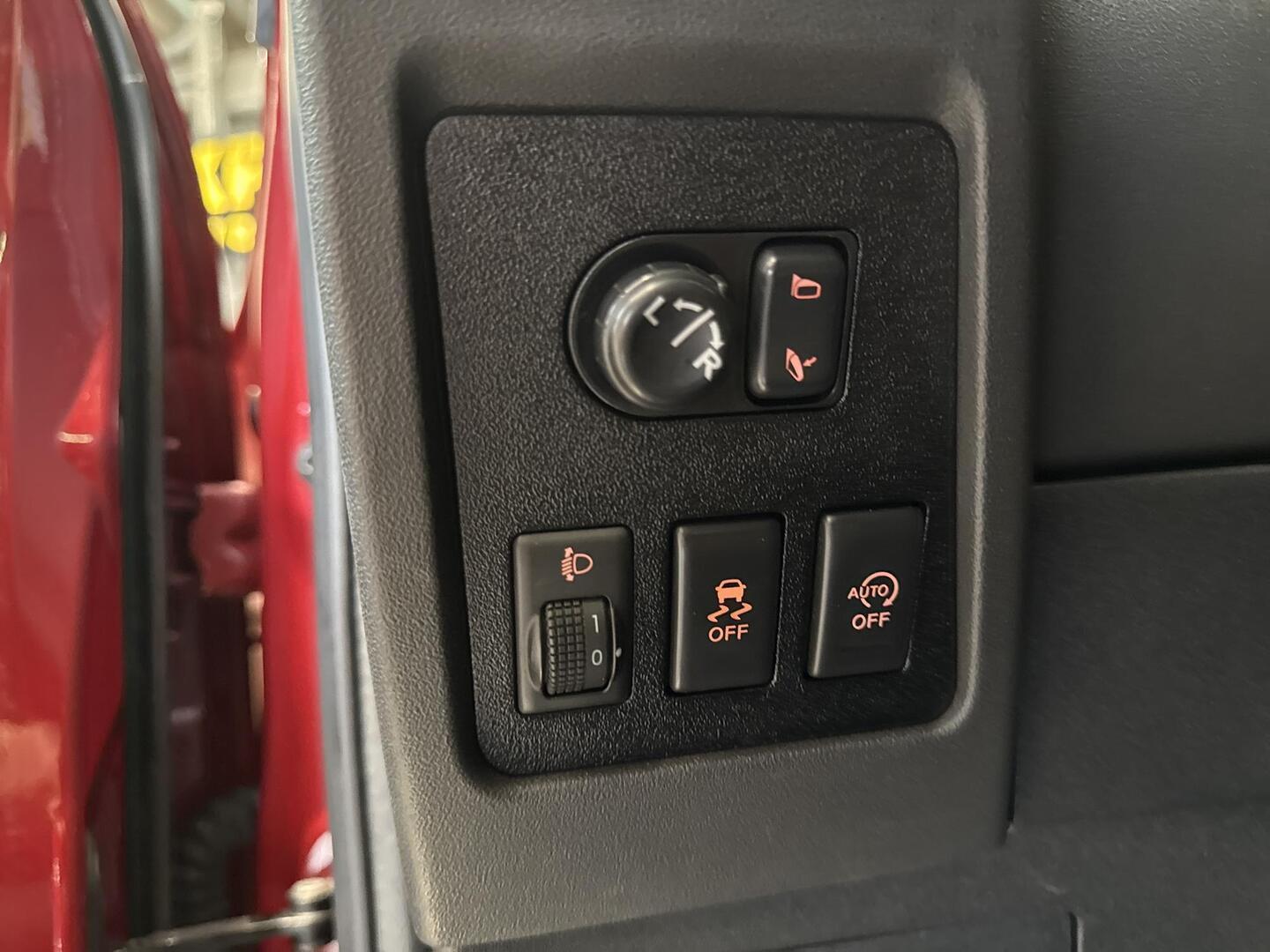 NISSAN Qashqai+2 2011