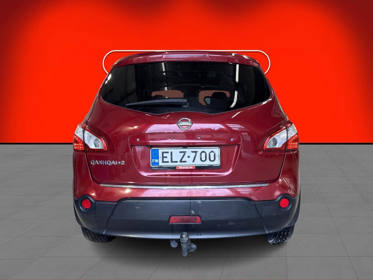 NISSAN Qashqai+2 2011