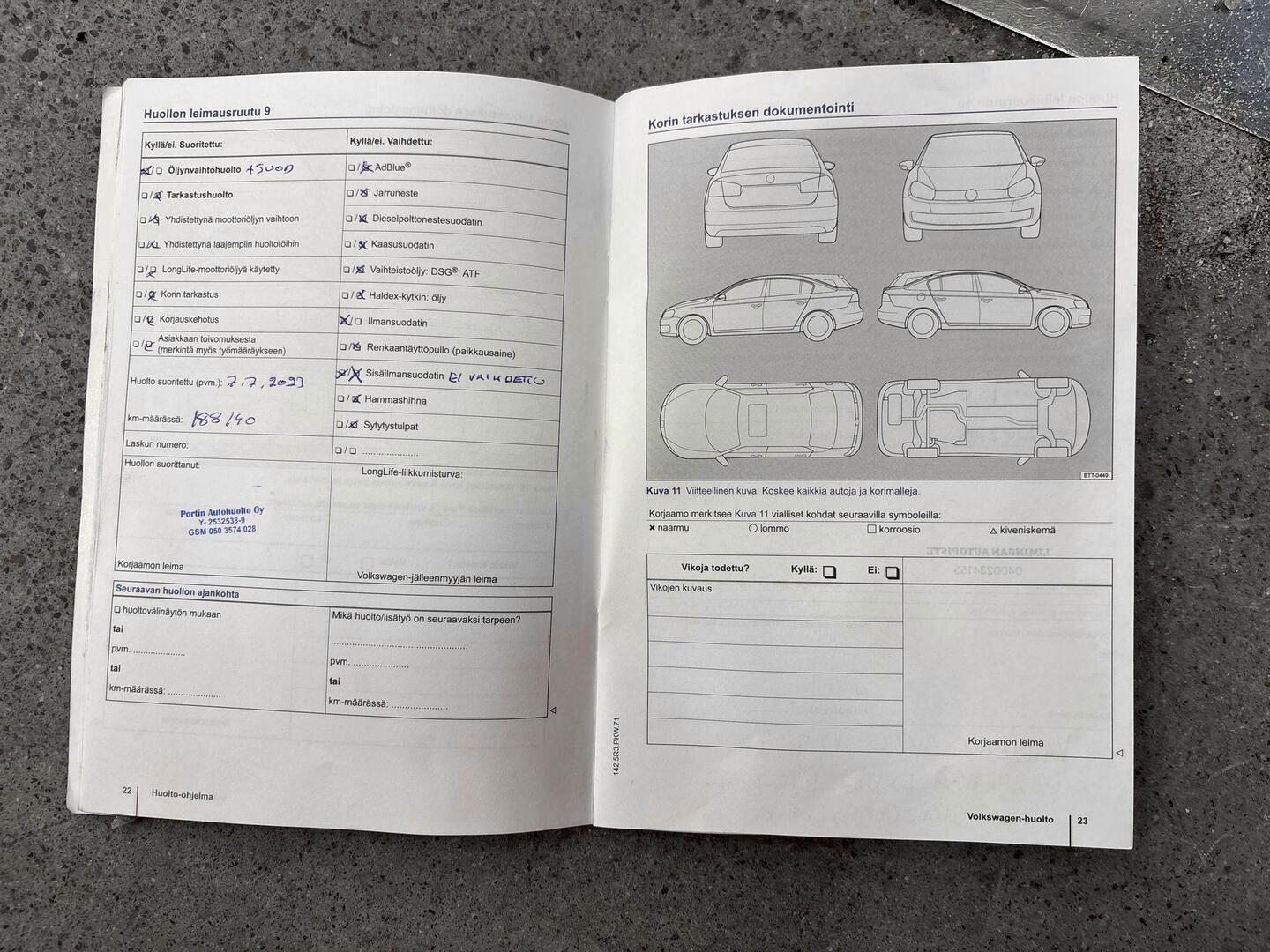 VOLKSWAGEN Polo 2015