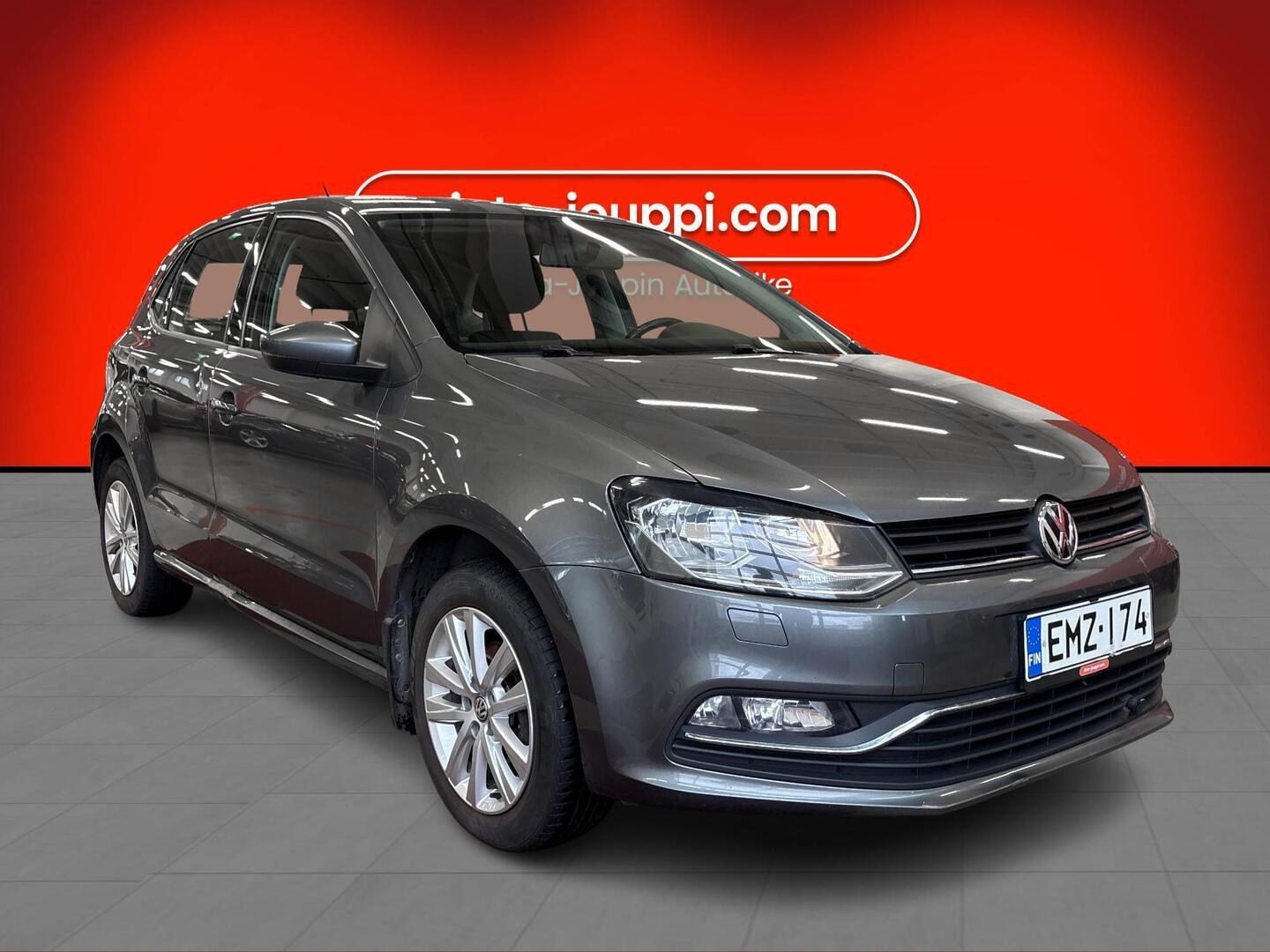 VOLKSWAGEN Polo 2015