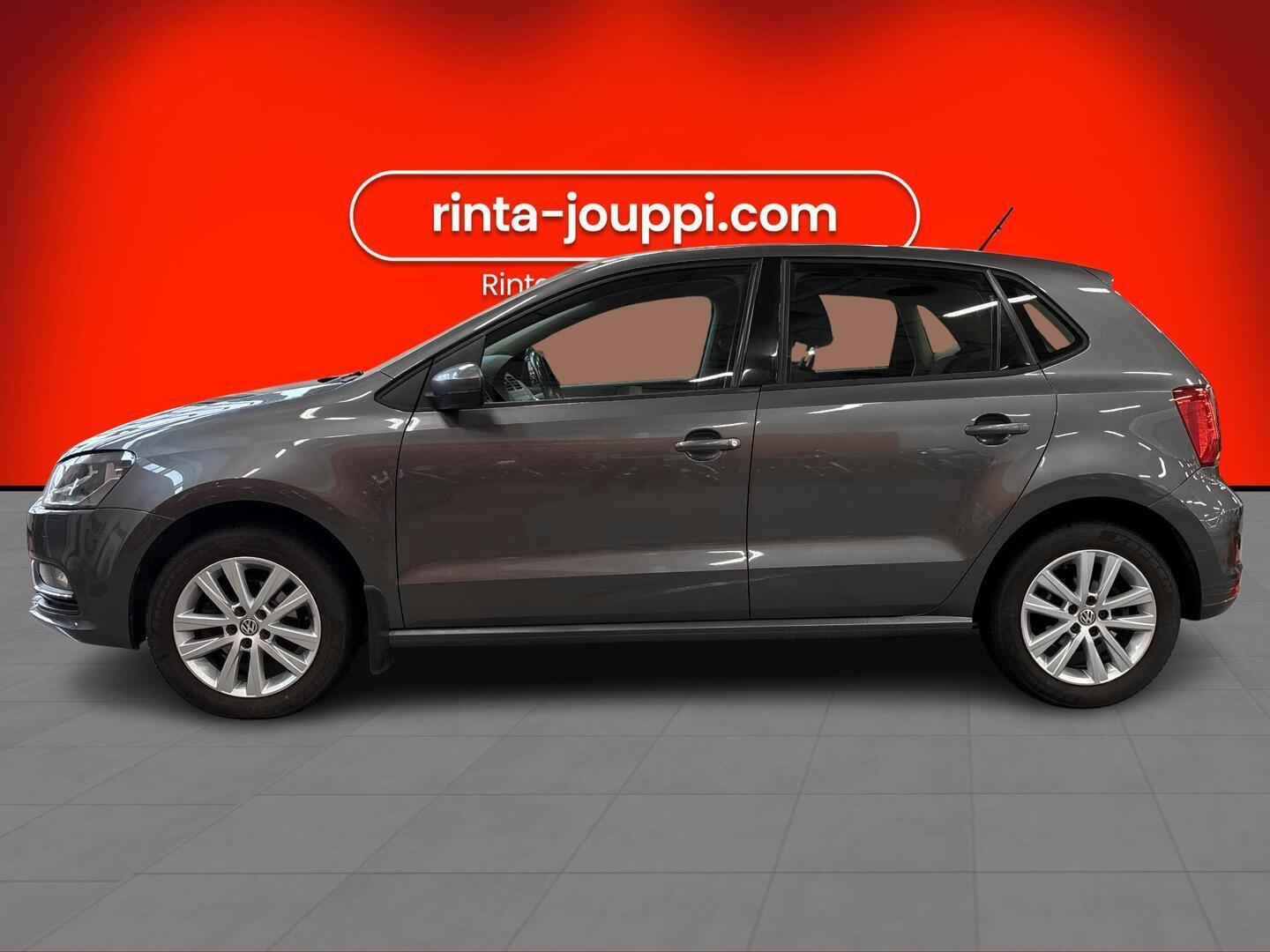 VOLKSWAGEN Polo 2015