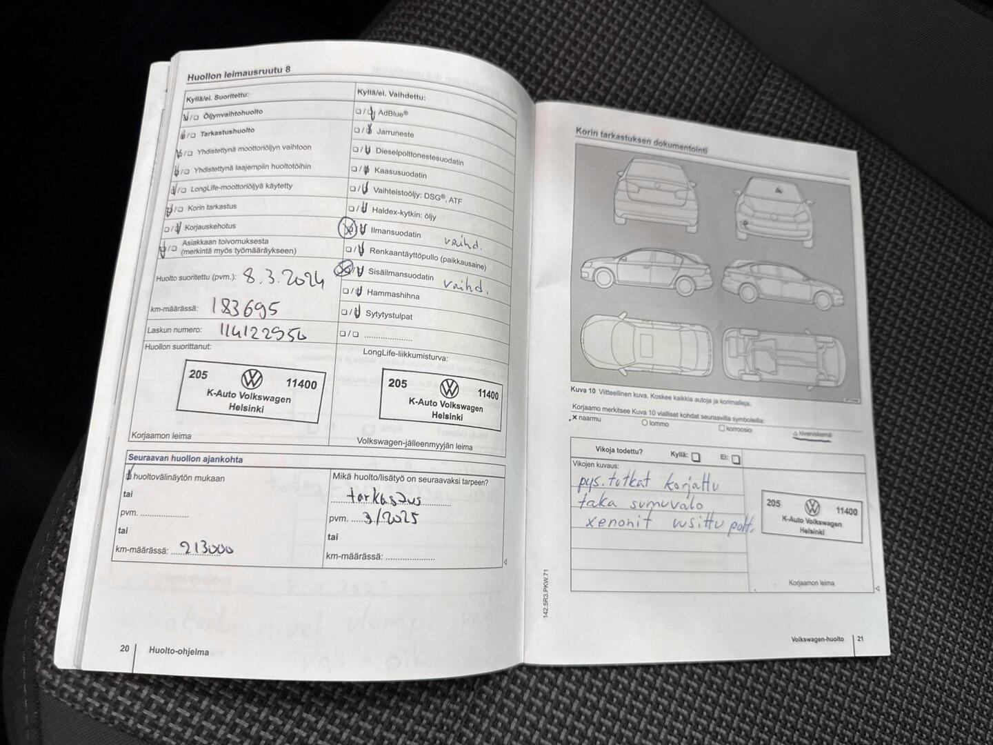 VOLKSWAGEN Beetle 2014