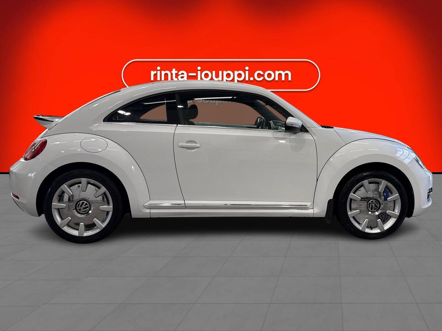 VOLKSWAGEN Beetle 2014