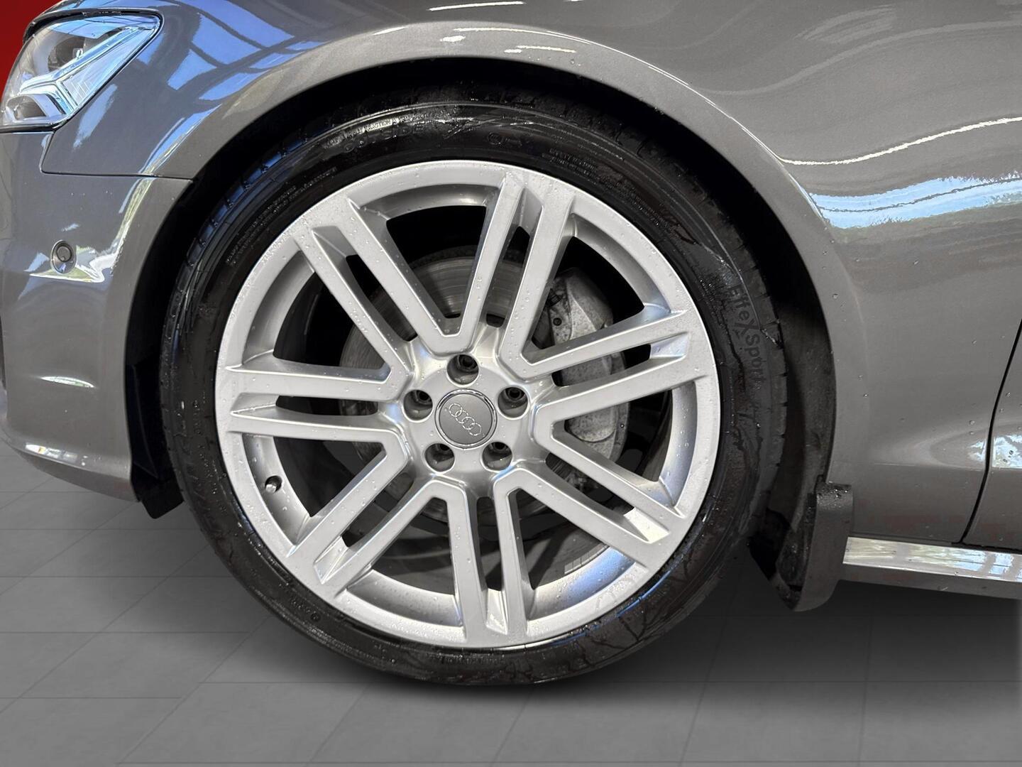 AUDI A6 2016