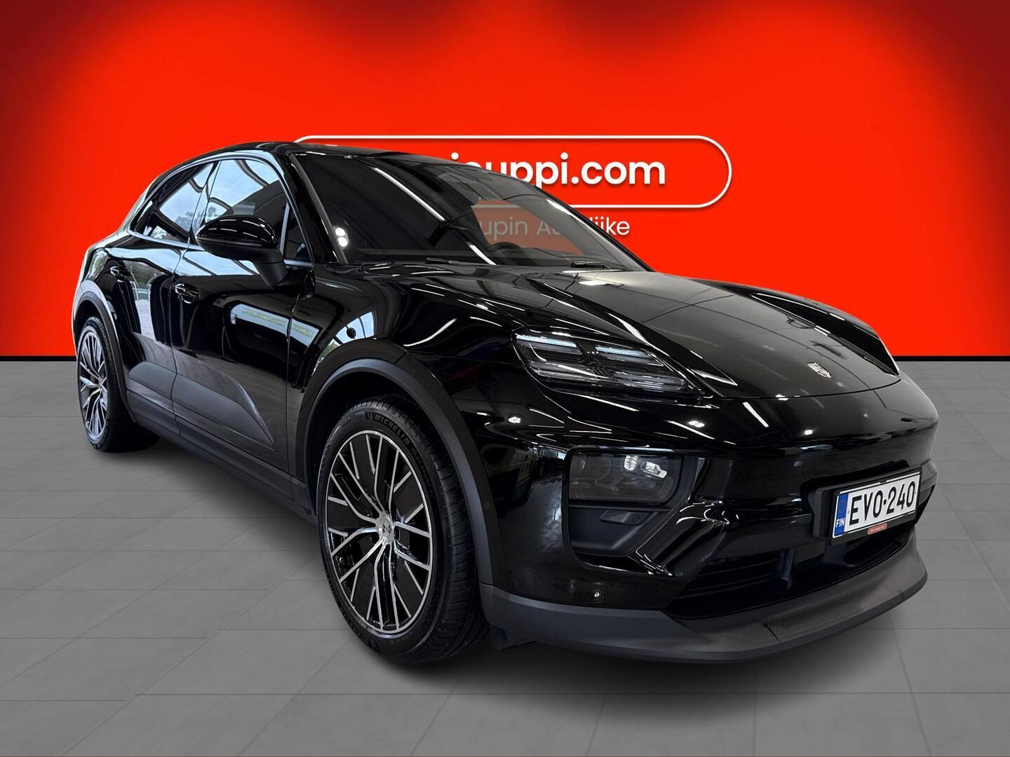 PORSCHE Macan 2024